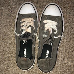 Converse worn 1